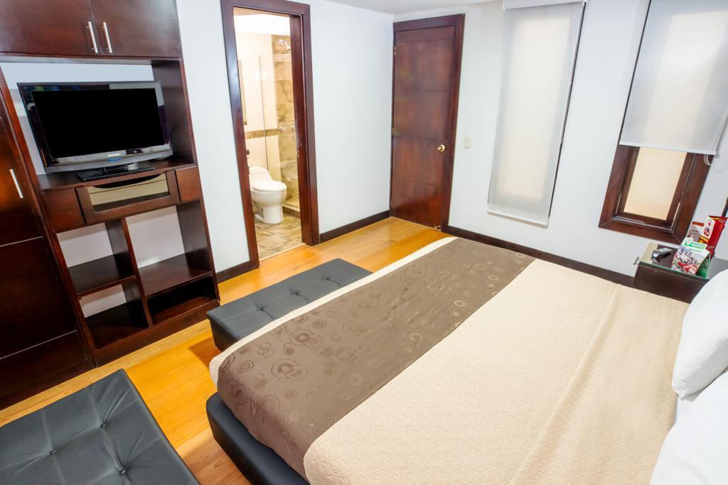 Aw Hotel Connect 33 Богота Екстер'єр фото