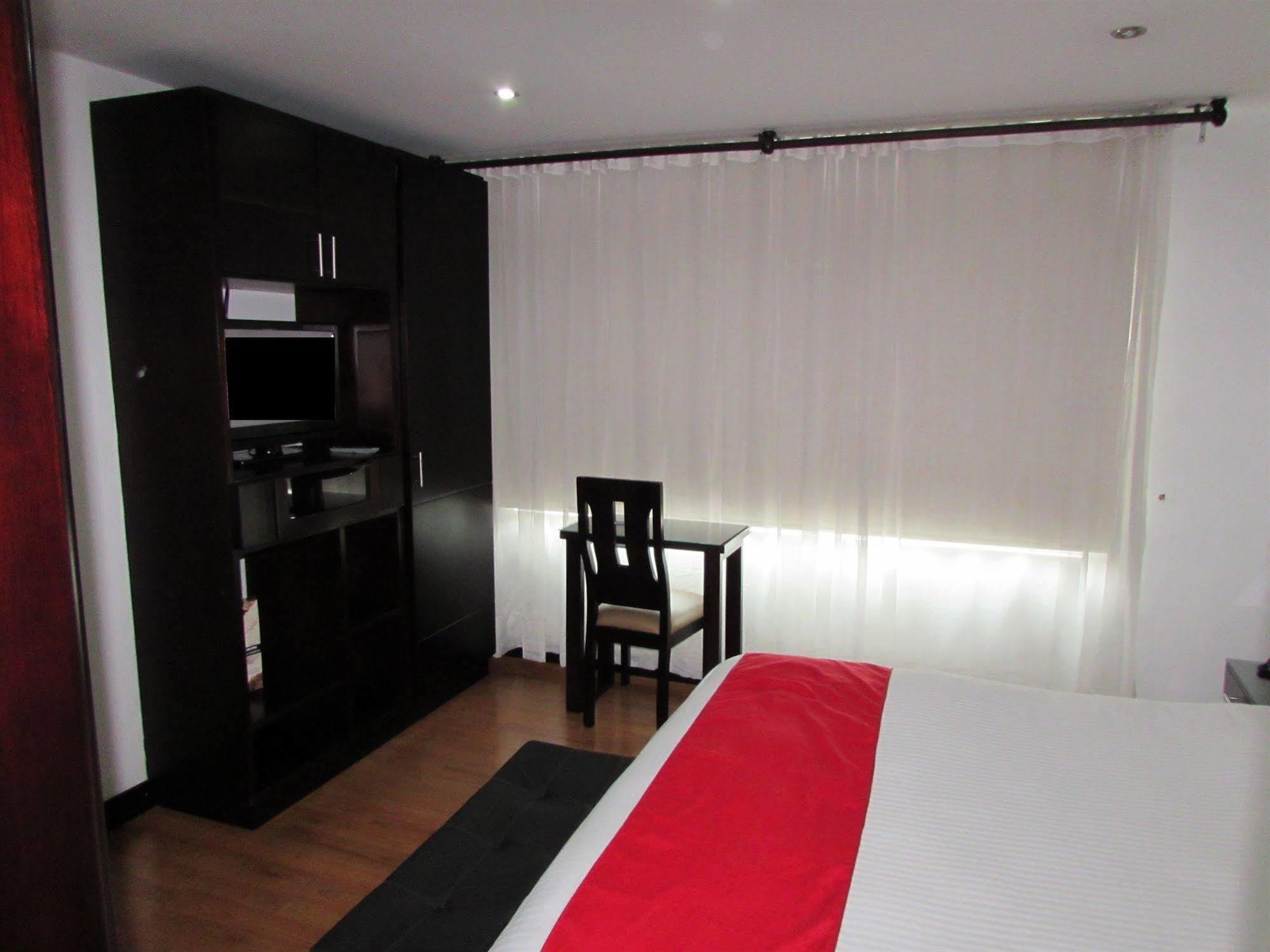 Aw Hotel Connect 33 Богота Екстер'єр фото